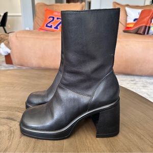 NWOT STEVE MADDEN FANTASIE BLACK LEATHER ANKLE BOOTS SIZE 9